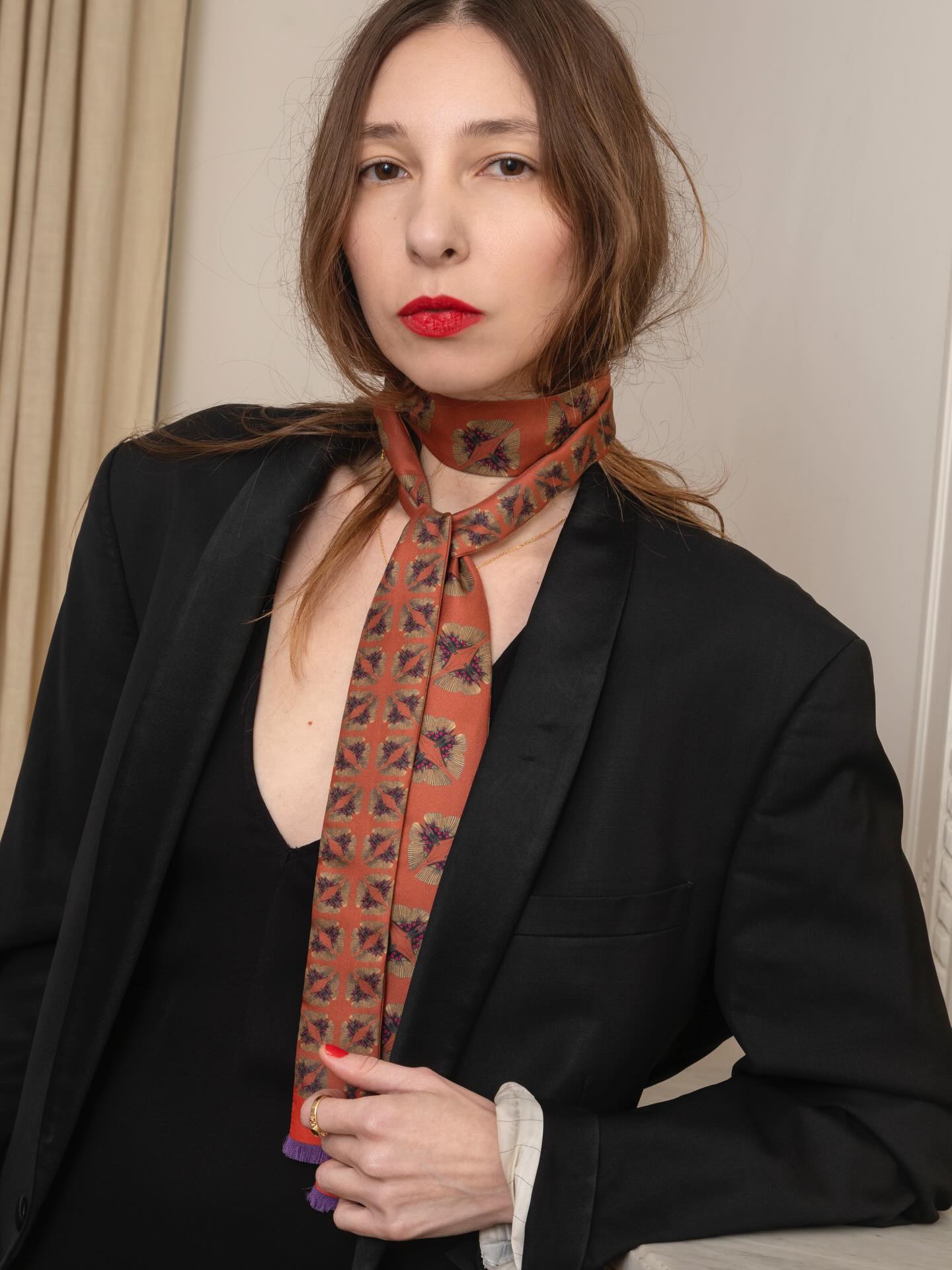 Butterflies gathering, forming a delicate geometry.

#ButterflyMotif #ButterflyDesign #GeometricBeauty #DelicateGeometry #montkiji soulmate silkscarf silksquare frenchsilk frenchluxury silkstyle parisianstyle frencheleganve luxuryaccessories  frenchcraftsmanship  slowluxury freomfrancewithlove  madeinfrance🇫🇷