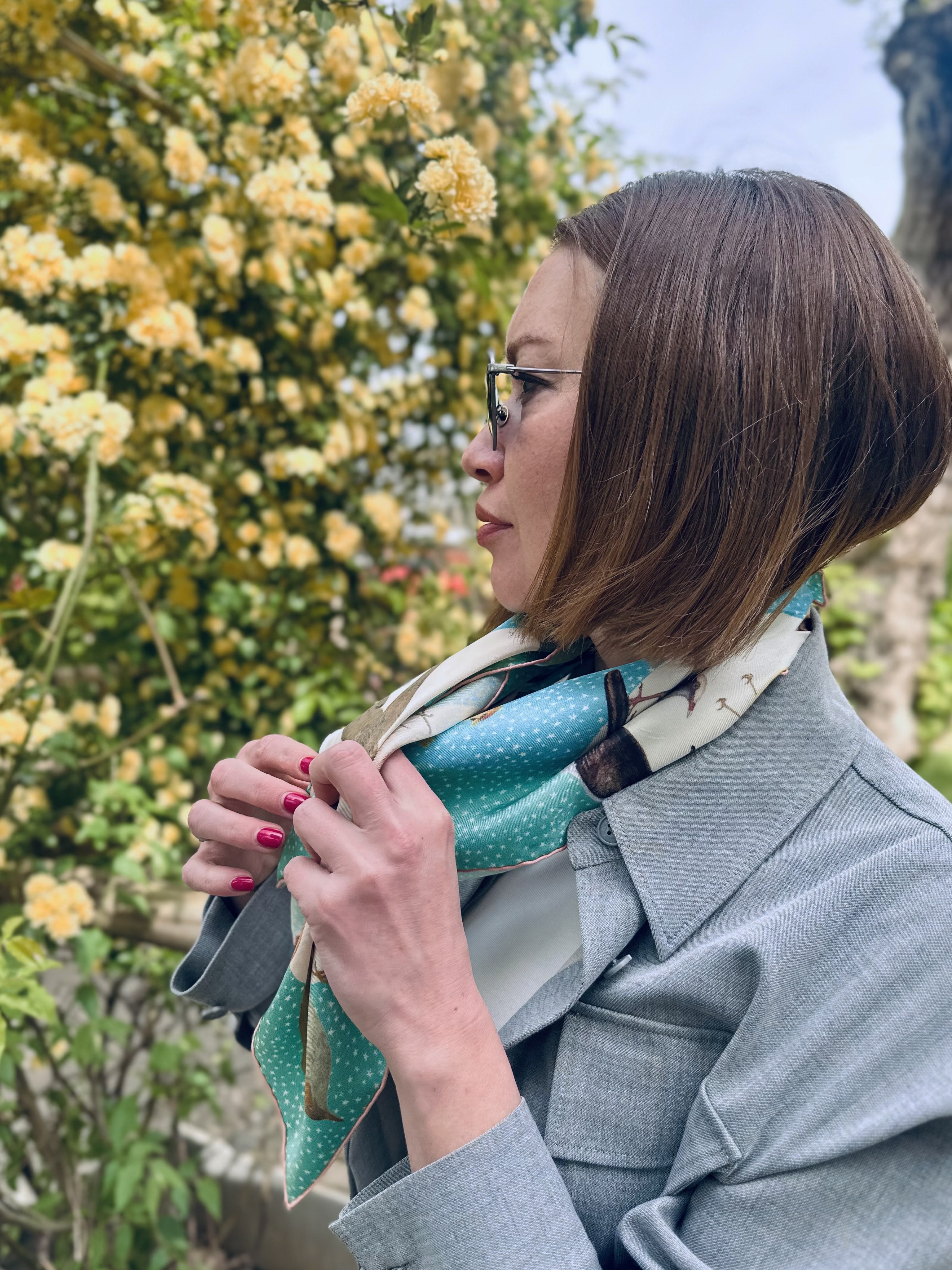 Italian Days Draped in Silk
#milleflerus #lightblue  #frenchsilk #frenchcraftsmanship  #madeinfrance🇫🇷