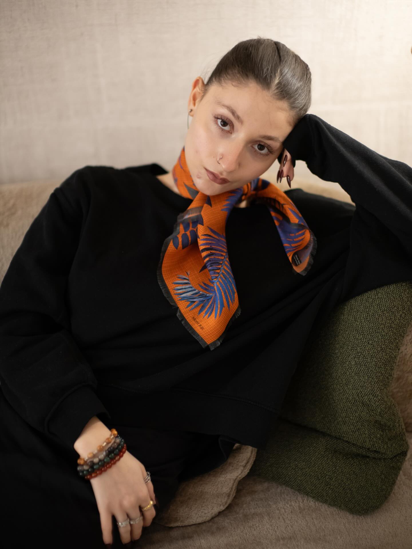 This Christmas, every leaf holds a story

#GiftWithMeaning  #ConsciousGifting #MeaningfulGift #SilkScarfStyle #LuxuryAccessories ArtOnSilk SlowFashion BotanicalBeauty ScarfSeason WearYourRoots  silkscarf silksquare frenchsilk frenchluxury silkstyle parisianstyle frencheleganve luxuryaccessories styleinsilk woveninfrance frenchcraftsmanship artofsilk slowluxury freomfrancewithlove  madeinfrance🇫🇷