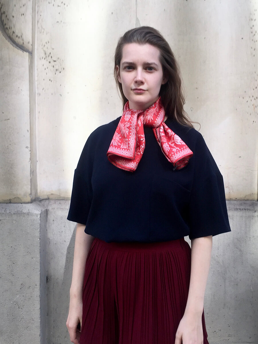 chenonceau-redpavot-silkscarf