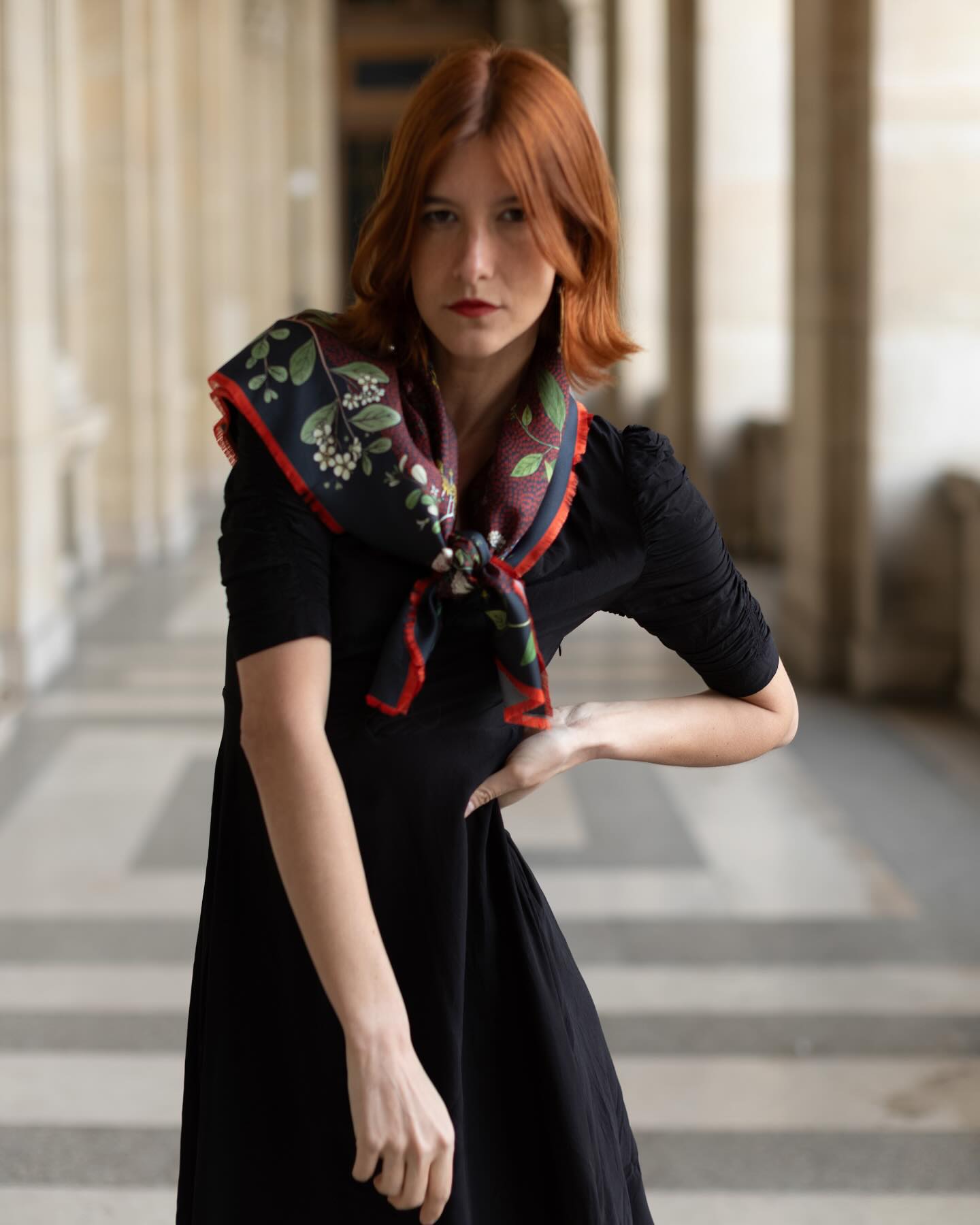 How are delicate flowers expressed?
#delicate #flower #milleflerus  #silk #frenchsilk #soie #soielyonnaise #fashionaccessory  #luxury #accessoires  #madeinfrance🇫🇷