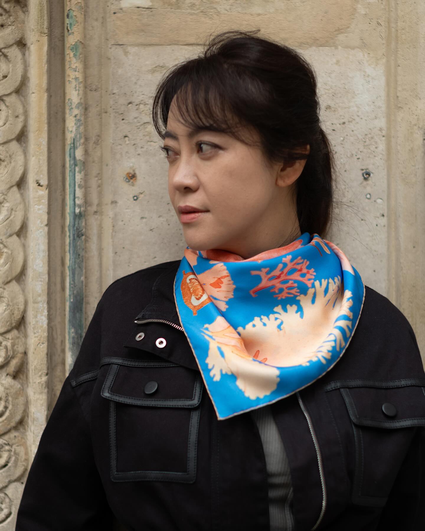 floating-silk-twill-square-scarf-mont-kiji