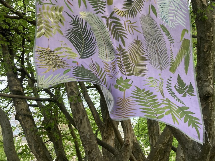 Here’s to carrying beauty, meaning, and connection into the new year. Happy new year !!!

#TreeOfLife #2024Reflections #MeaningfulMoments #GratefulLeaves #TreeOfLife EndOfYearReflections LeavesOfMeaning WrappedInConnection
 SilkScarfStyle LuxuryAccessories ArtOnSilk SlowFashion BotanicalBeauty ScarfSeason WearYourRoots  silkscarf silksquare frenchsilk frenchluxury silkstyle parisianstyle frencheleganve luxuryaccessories styleinsilk woveninfrance frenchcraftsmanship artofsilk slowluxury freomfrancewithlove  madeinfrance🇫🇷